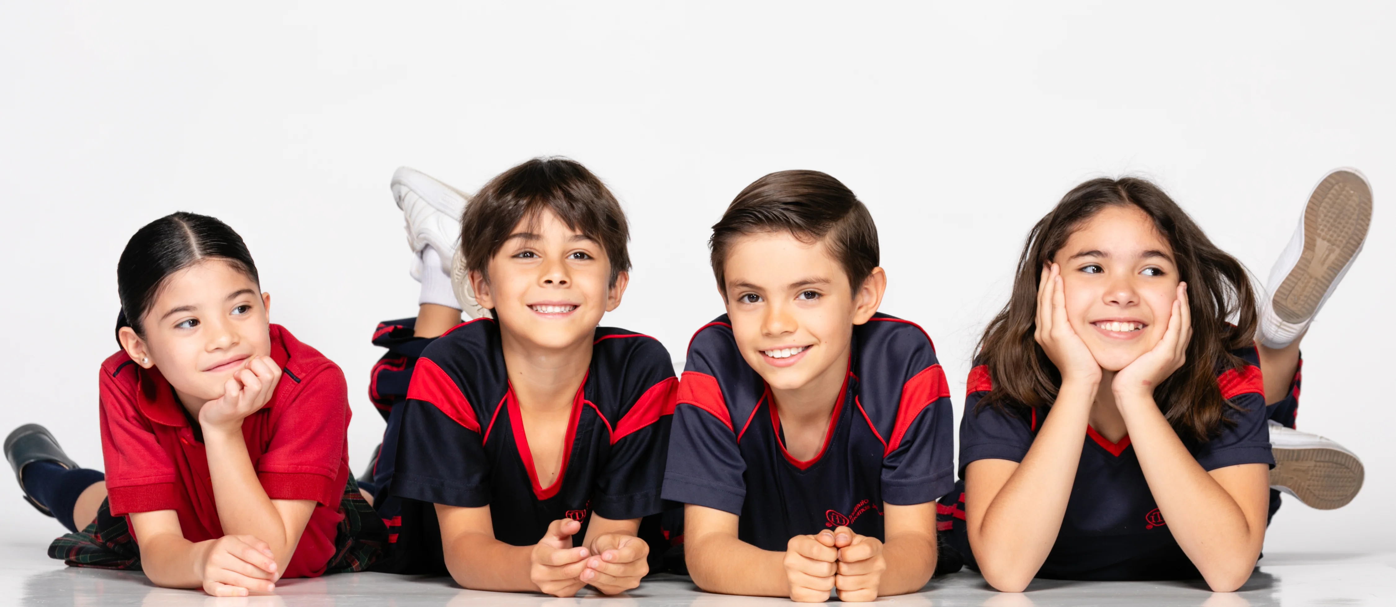 Solicita información