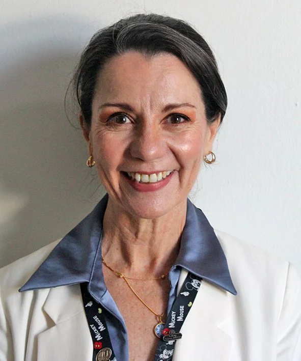 Ms. Ana Laura  Rivas