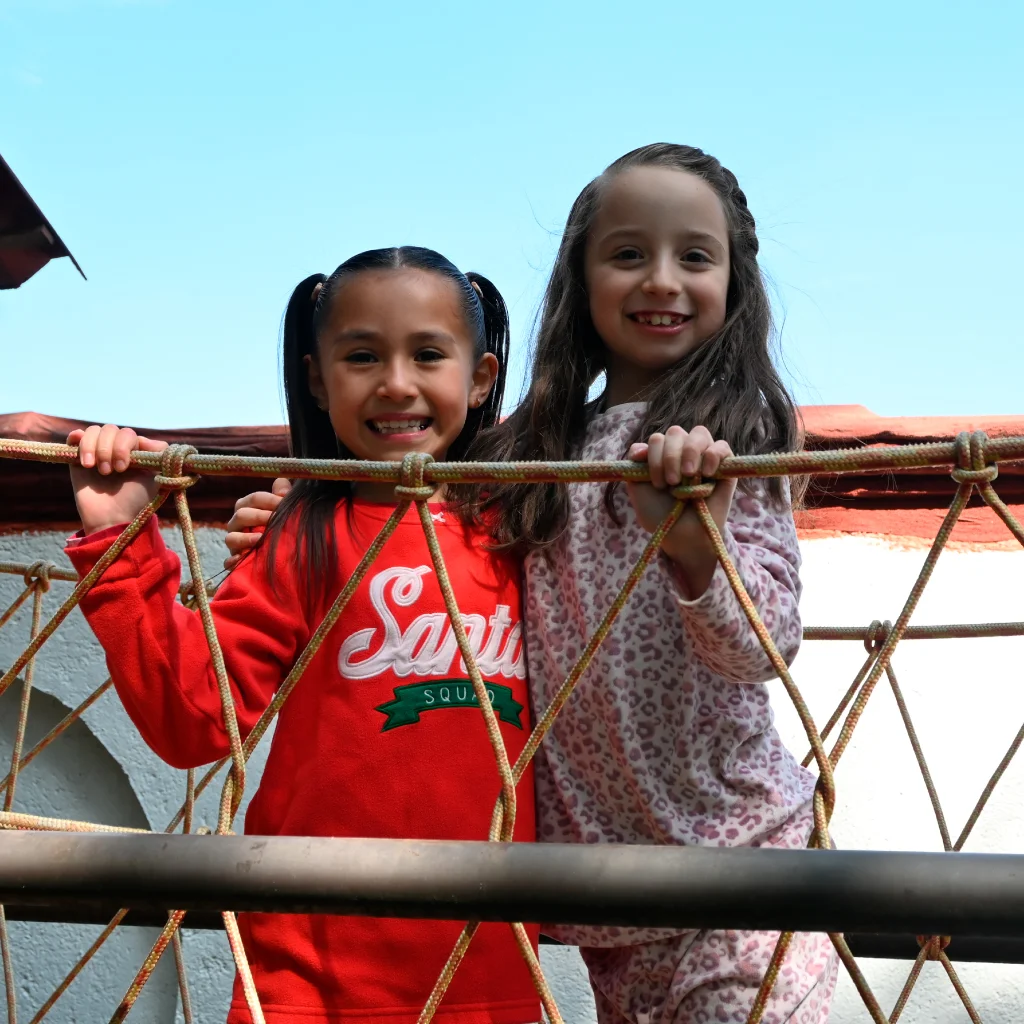 Solicita información