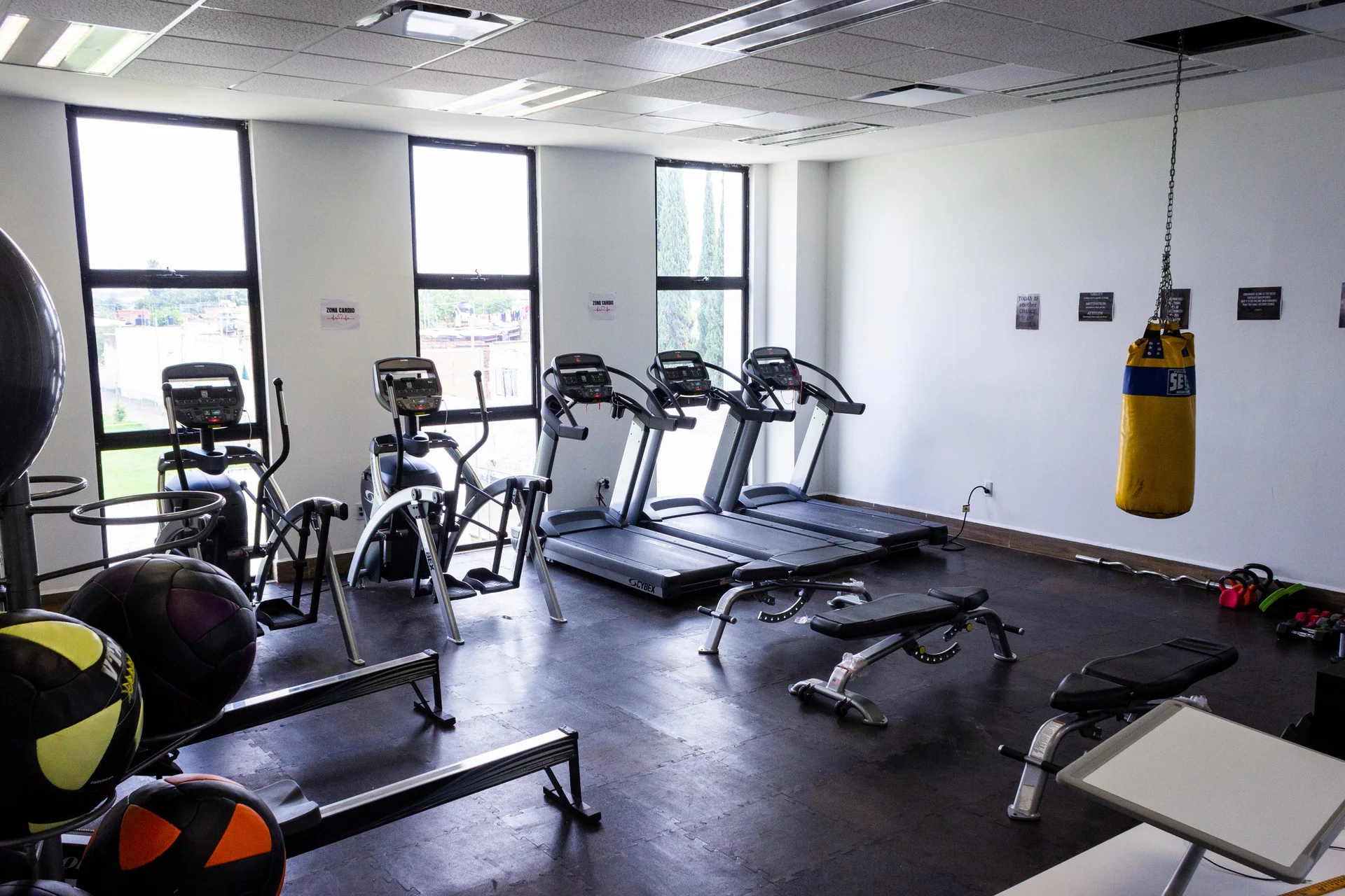 Nuestras instalaciones 9