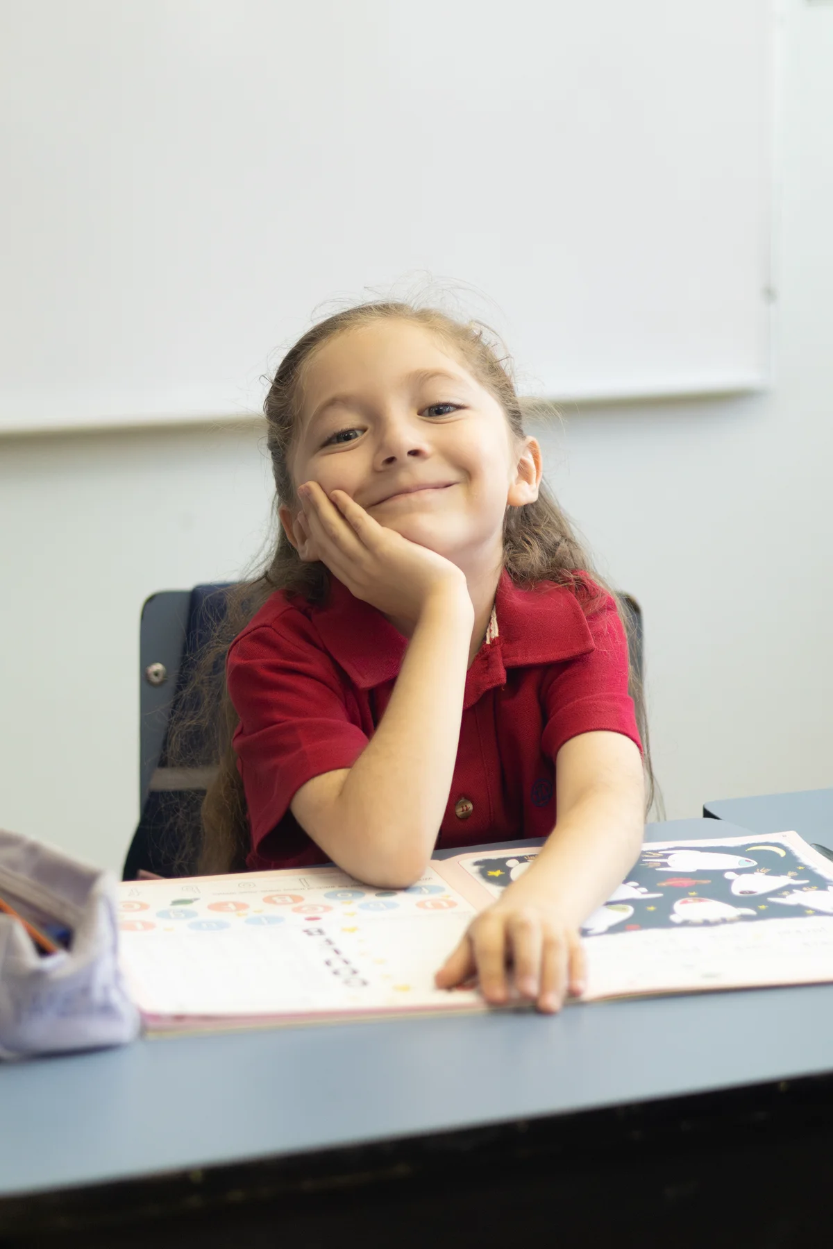 Solicita información