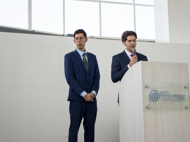 Acreditación NEASC y ASOMEX