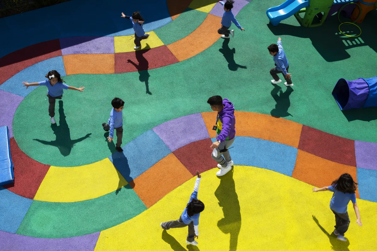 Parte de un grupo educativo global que prioriza el aprendizaje